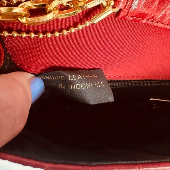 Red leather Giani Bernini clutch - Picture 10 of 12